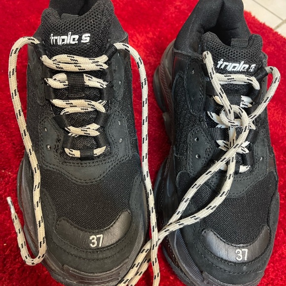 Balenciaga Triple S Sneakers - Picture 2 of 6